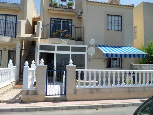 Torrevieja bungalow bajo 2 dormitorios