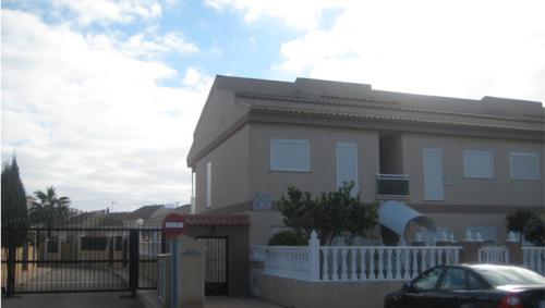 BUNGALOW FRENTE A MERCADONA Y CENTRO COMERCIAL