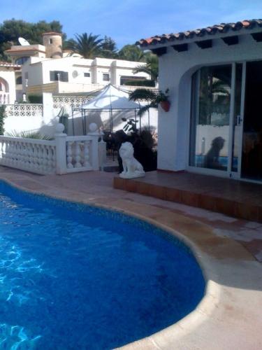 chalet con piscina