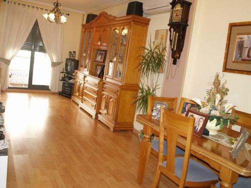 TORREVIEJA, SEMI-NUEVO, AMPLIO 2 DORMITORIOS, 2 BAÑOS, 89.000