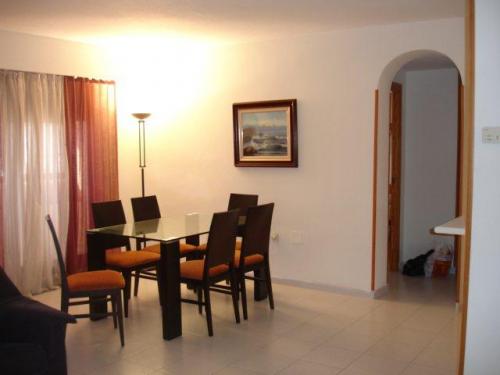 Piso en venta en Torrevieja (Alicante). La vivienda esta situada