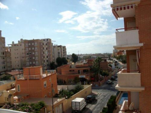 Piso en venta en Torrevieja a 4 km del mar