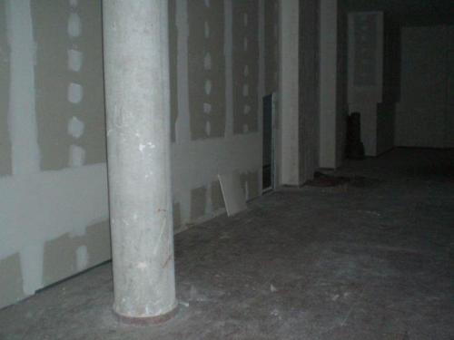 Local de 100 m2 en una excelente zona de Petrer.