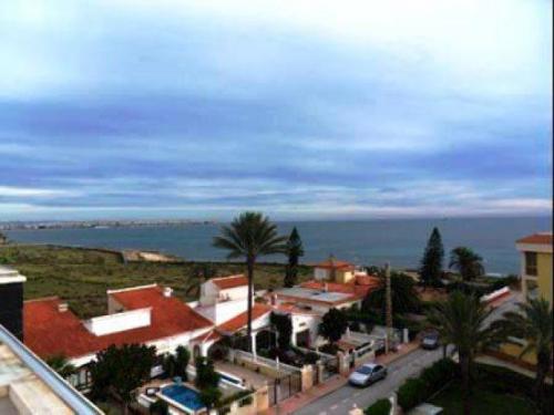 Piso en venta en Torrevieja en urbanizacion nueva frente al