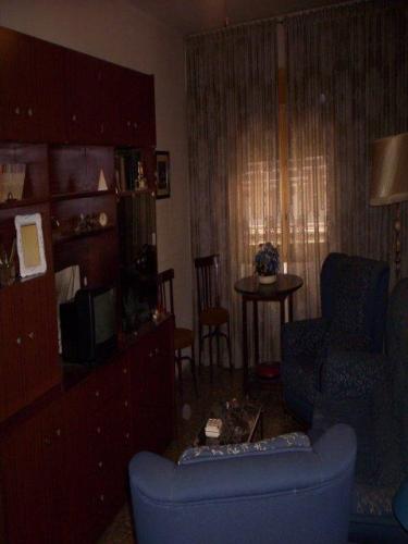 Excelente oportunidad vivienda para reformar con ascesor nuevo muy centrica