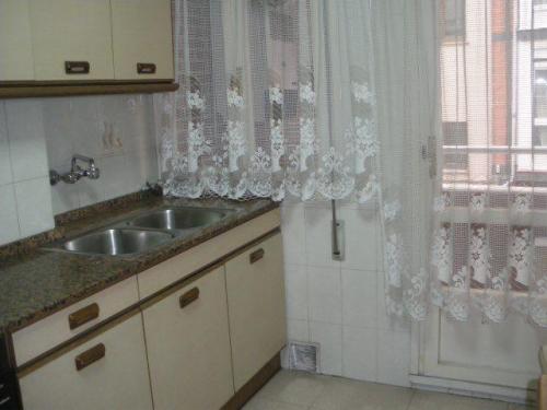 PISO EN VENTA EN GIJON. UN DORMITORIO. BAñO Y ASEO.