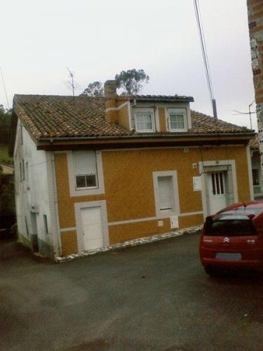 SE VENDE CASA DE DOS PLANTAS CON FINCA CASA DE