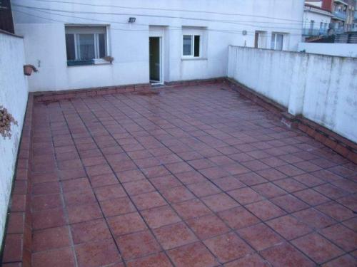 Piso en alquiler en Tordera. Gran piso de tres habitaciones