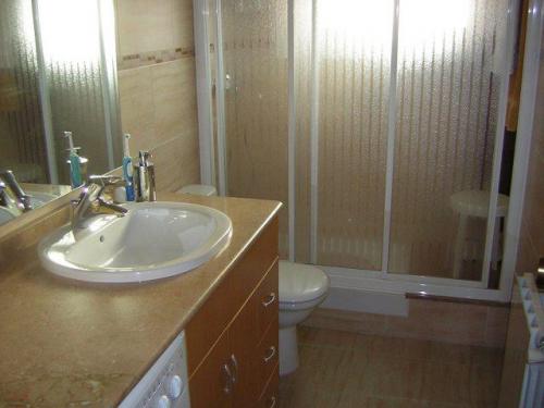Piso de Venta en Badalona Zona CENTRO (48.251.940 Pts) tiene