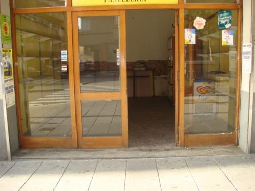 LOCAL COMERCIAL ZONA CENTRO. En una de las mejores calles