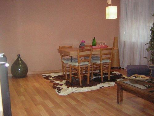 Casa de Venta en Badalona Zona Centro (58.235.100 Pts) tiene