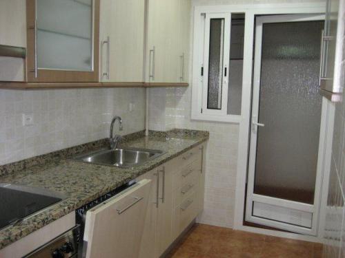 Piso en venta en Sants. 65m2 para entrar a vivir