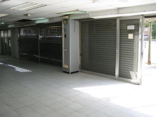 Local diafano en alquiler en Badal. Ideal para todo tipo