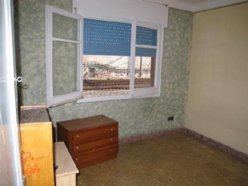 Piso en venta zona Badal. La vivienda esta situada en