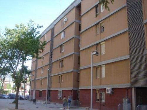 Piso en venta en Nou Barris Barcelona.Edificio de seis plantas
