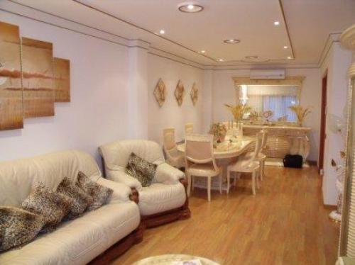 Piso en venta en Tordera. Precioso bajos de 105 m2