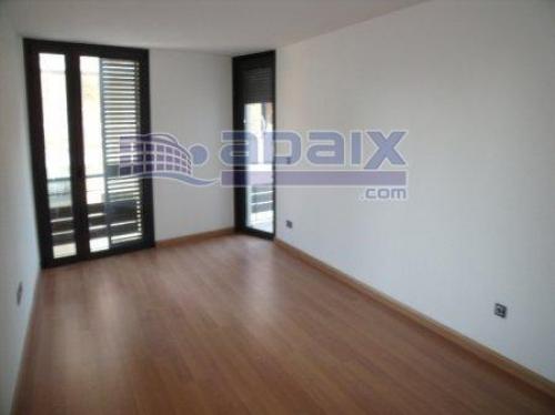 Piso en venta en Tordera. Bonito piso de obra nueva