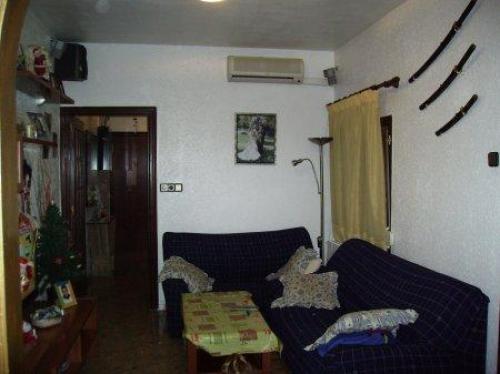 Zona: San Adrian ( 29.999.396 pts ) El piso tiene