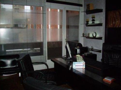 Zona: BADALONA CENTRO (50.498.151 Pts) Piso actualmente consultorio medico tambi&e