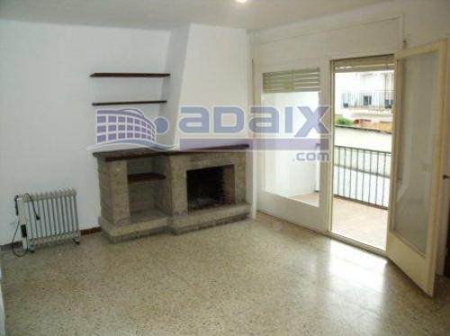 Piso de alquiler en Arenys de Munt.Piso antiguo pero en