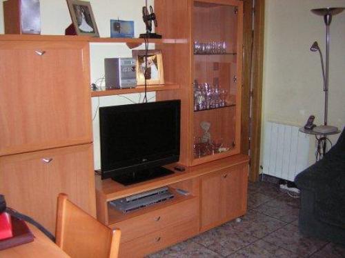 Zona: LLEFIA (27.000.000 Pts) Muy buen estado. Suelo de gres.