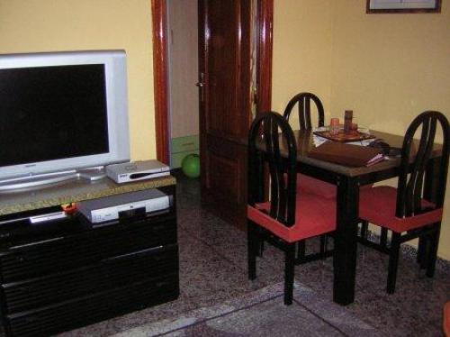 Zona: PEP VENTURA (35.000.000 Pts.) Buen estado. Suelo de gres.