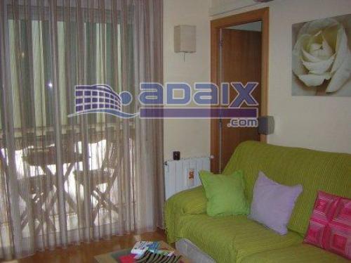 Zona: SANTO CRISTO. (34.997.000 Pts.) Suelo parquet. Puertas halla. Ventanas