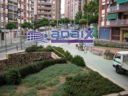 ZONA: LLEFIA BAJA (38.000.000 Pts). Suelo de gres en cocina