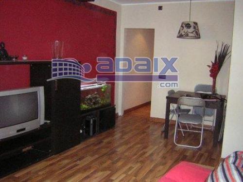 ZONA: GORG (30.000.000 Pts). Suelo de parquet. Ventanas climalix. Columna