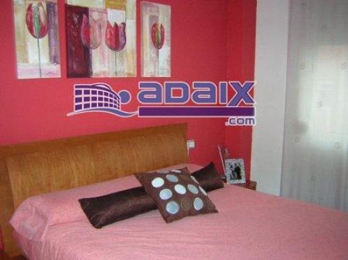 ZONA: SANTO CRISTO. (38.000.000 Pts). Suelo de gres Ventanas de