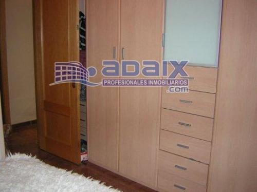 Piso de Venta en Badalona Zona de La Salud Baja