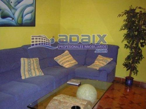 ZONA: CENTRO (44.000.000 pts) Finca renovada de hace un año