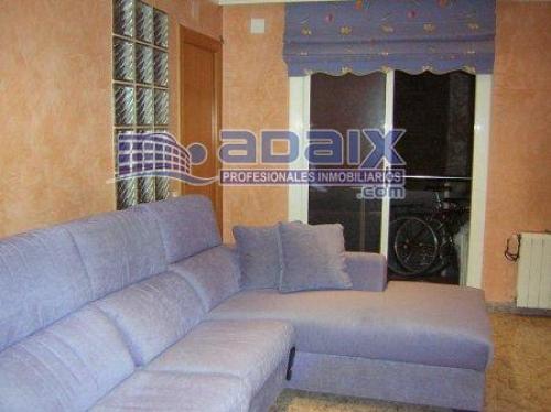 ZONA: SISTRELLS. ( 46.000.000 pts ) Puertas de roble ventanas