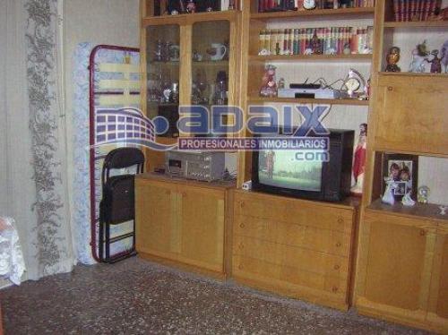 ZONA: POMAR (36.700.000pts) ESTUPENDO PISO PARA REFORMAR.TLF: 625 73 88