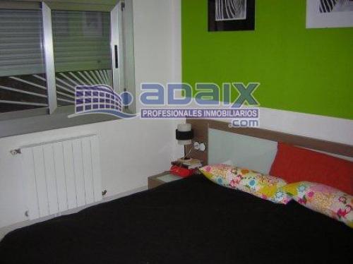 ZONA: POMAR. (45.500.000pts) Suelo parket puertas de halla calefacciOn ventanas