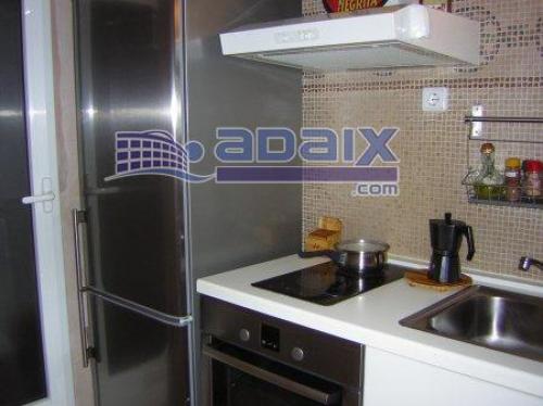 ZONA: SANTO CRISTO. (35.164.000 pts) Suelo de parket ventanas de