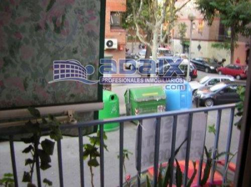 Zona: CONGRESO (37.496.749 Pts). Piso con suelo de gres ventanas