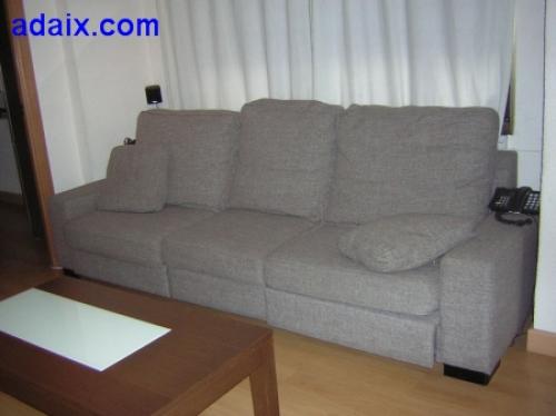 ZONA: LA SALUD. Suelo de parquet ventanas de alumnio todo