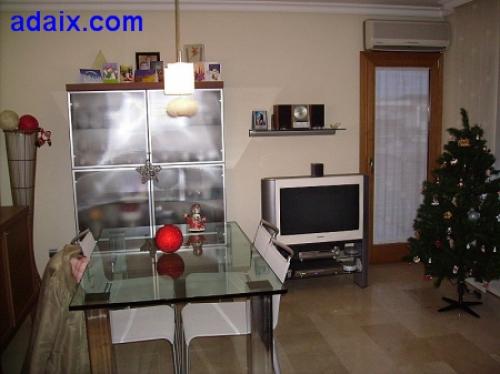 ZONA : LLEFIa ( 49.500.000 pts ) Aluminio climalit haya