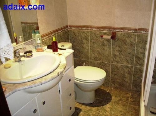 ZONA : SISTRELLS ( 39.000.000 ) Parket aluminio A.A. calefacciOn