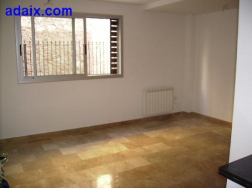 ZONA: MANRESa (50.520.000 pts). Piso en obra nueva con buenos