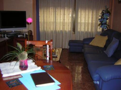 ZONA LA SALUD. Totalmente arreglado. CalefacciOn y aire acondicionado. Terrado