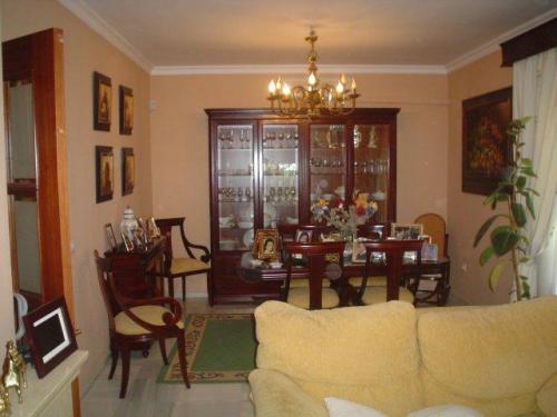 Chalet independiente en Jerez de la Frontera. Se encuentra ubicado