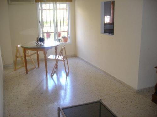 Piso de dos dormitorios en Puerta del Sur. Se vende