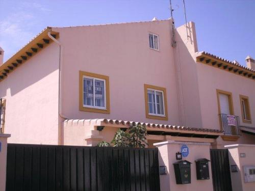 Playa de Fuentebravia. Vivienda unifamiliar seminueva. 5 años de construcci&