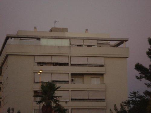 PRECIOSO PISO AMPLIO Y LUMINOSO DE 130 MT 4 DORMITORIOS