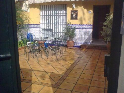 SOLEADA COCINA AMUEBLADA Y MUY AMPLIA PATIO- GARAJE TOTALMENTE REFORMADA