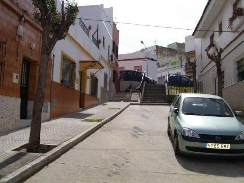 CASA 2 PLANTAS 1 PLANTA.: SALON BAñO REFORMADO SALITA DESPENSA.