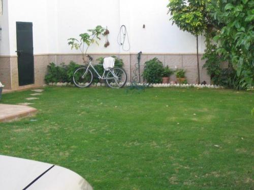 AMPLIA UNIFAMILIAR DE 113 METROS uTILES. 2 BAñOS COMPLETOS ASEO