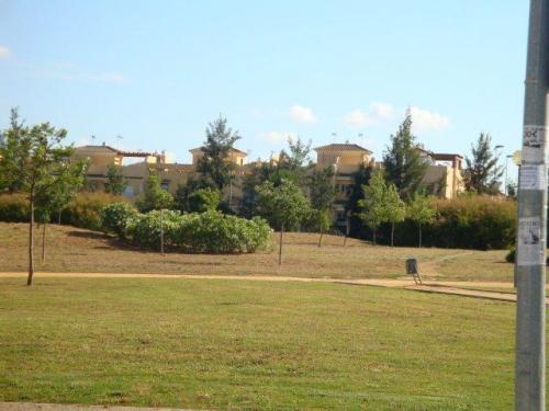 PRECIOSA UNIFAMILIARA ADOSADA BAñO ASEO COCINA AMUEBLADA CON ELECTRODOMeS